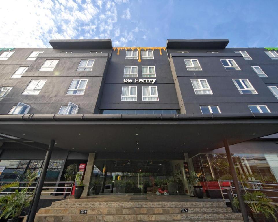 The Henry Hotel Cebu - Multi-Use Hotel Εξωτερικό φωτογραφία